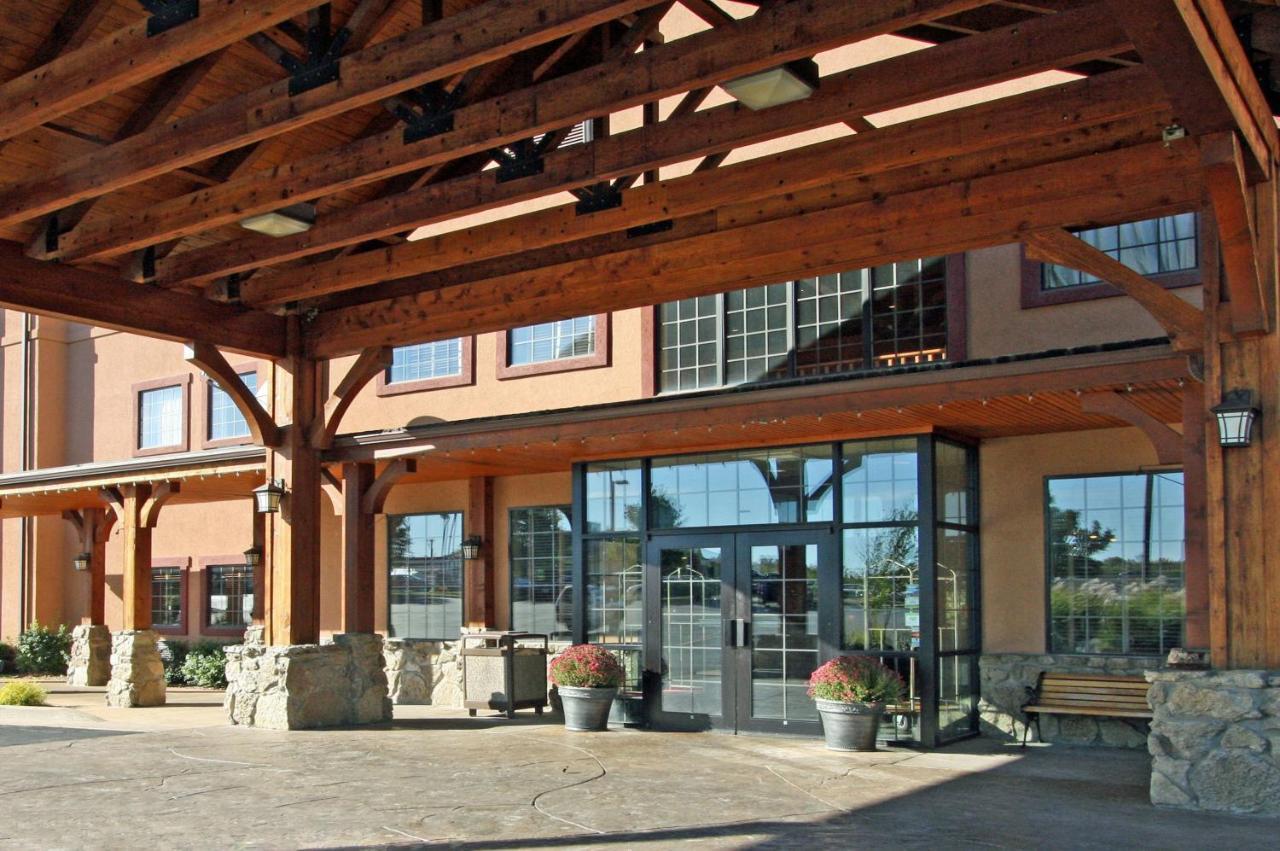 Super 8 By Wyndham Troy Hotel Exterior photo